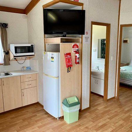 Tatura Cabin & Caravan Park Екстериор снимка